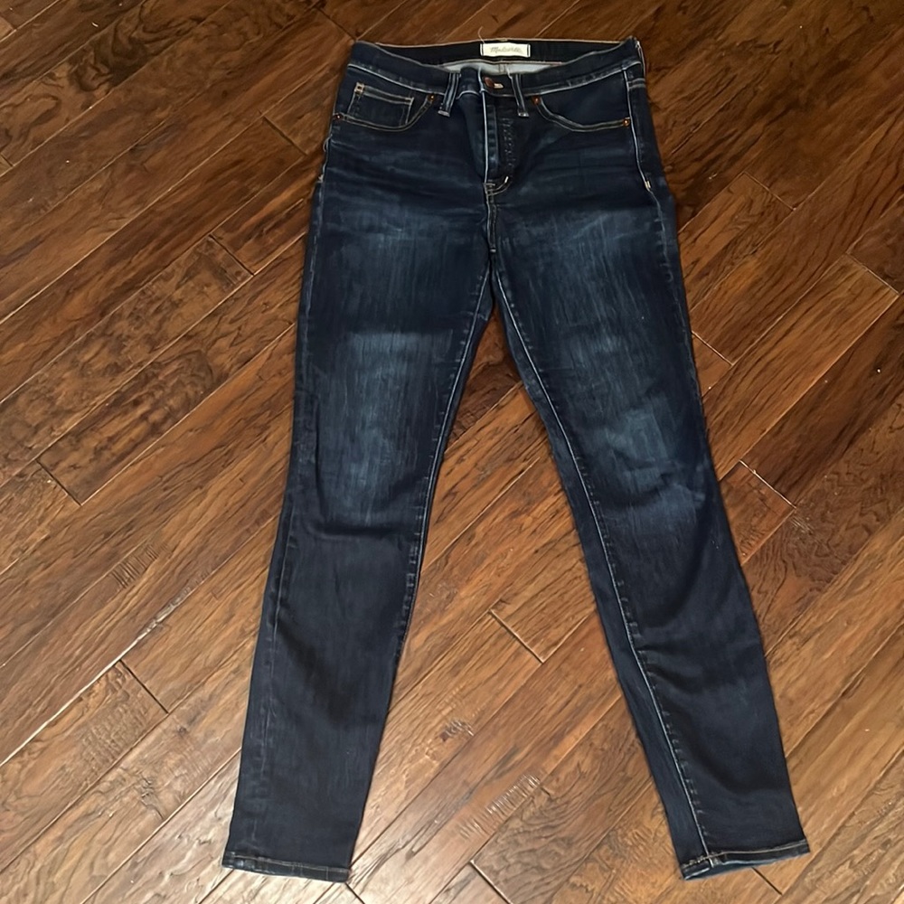 Madewell Jeans, skinny, dark blue. Excellent condition, only worn a few times.